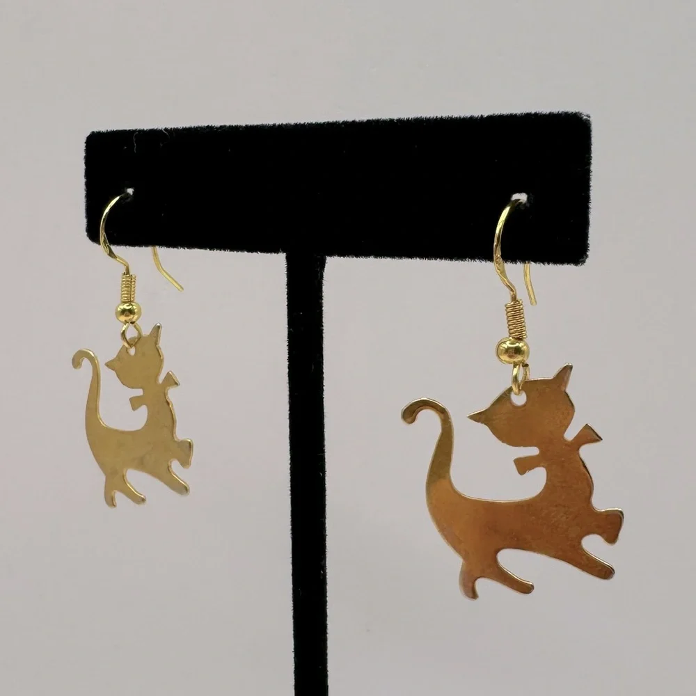VINTAGE Gold-Tone Cat Dangle Earrings